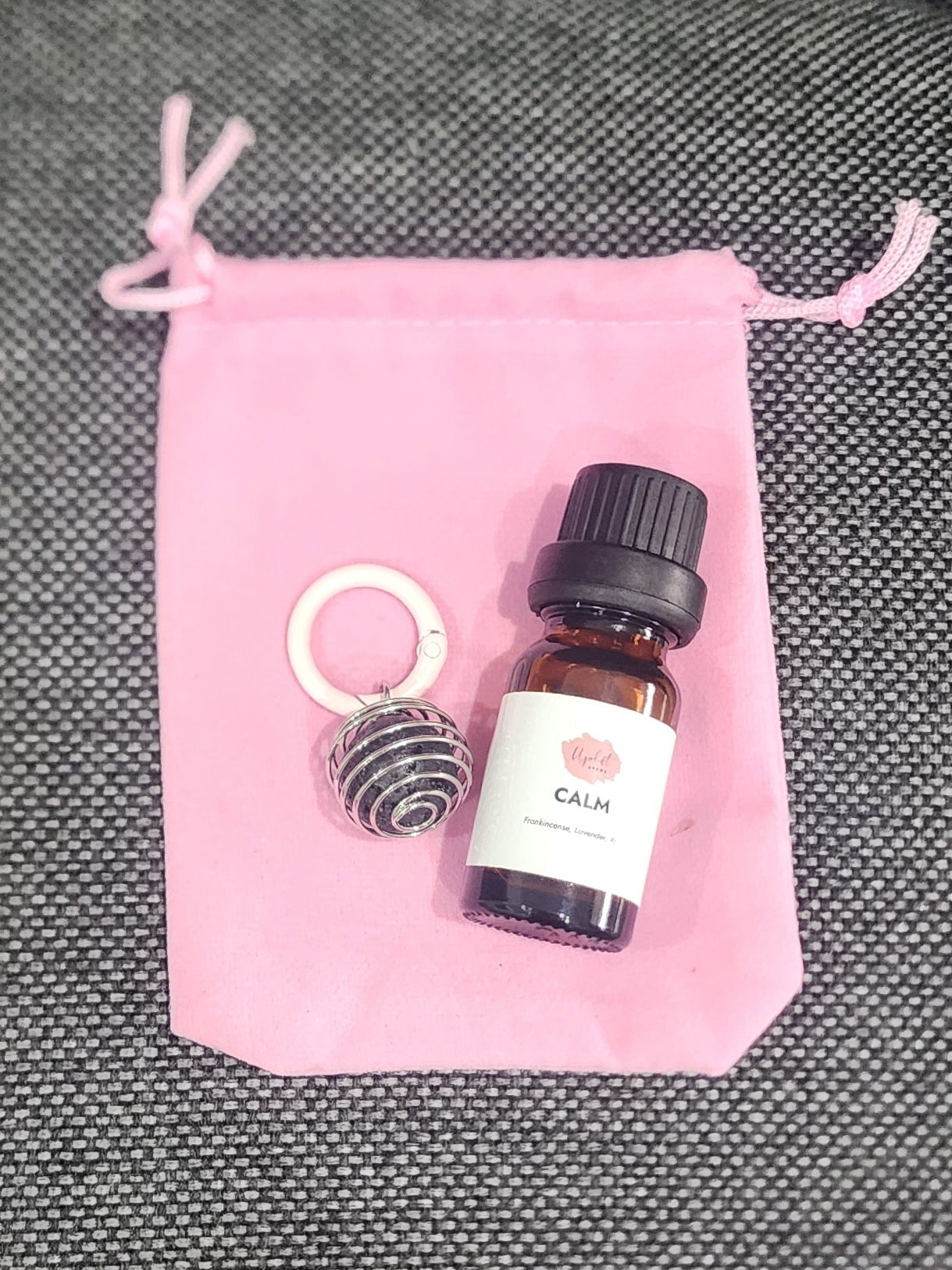 Aromatherapy Pet Charm with 'Calm' Essential Oil Blend